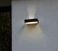 Lutec Fadi Solar udend�rs v�glampe m/solceller og sensor - Mat sort