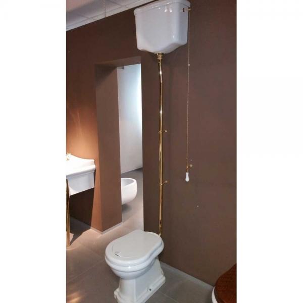 Retro HIGH toilet med messing r&oslash;r og P-l&aring;s - Blank hvid