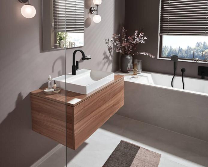 Hansgrohe Vivenis 210 h&aring;ndvaskarmatur m/svingtud og l&oslash;ft-op bundventil - Mat sort