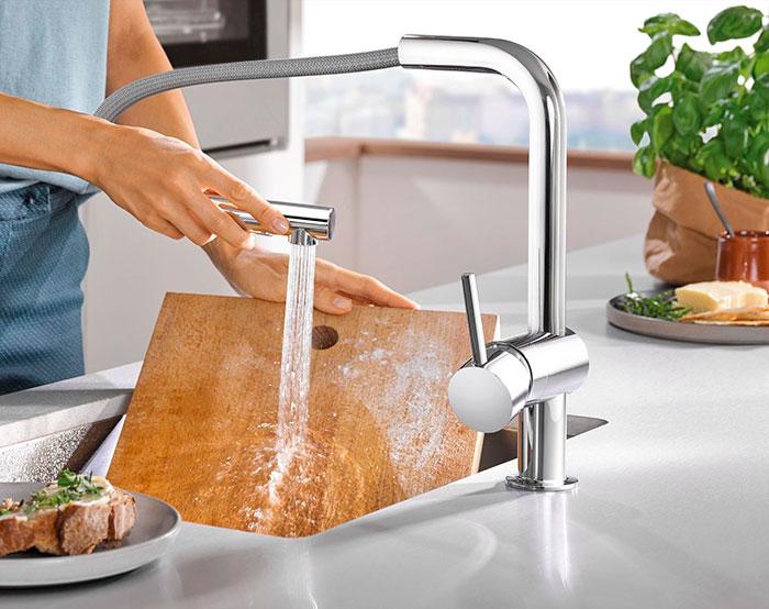 Grohe Minta køkkenarmatur m/udtræk og L-tud - Krom Grohe Minta køkkenarmatur m/udtræk og L-tud - Krom