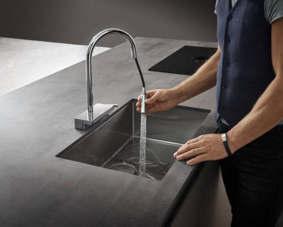 hansgrohe Aquno Select M81 k&oslash;kkenarmatur U-tud m/udtr&aelig;k og brus - Krom