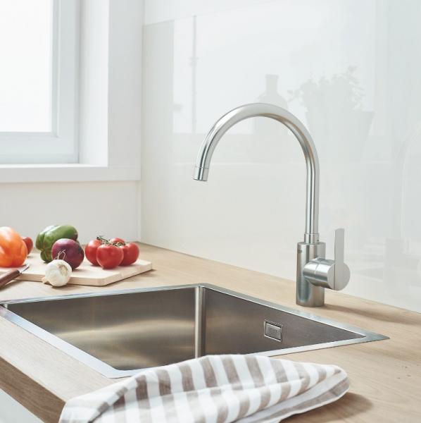Grohe Feel k&oslash;kkenarmatur C-tud - Supersteel