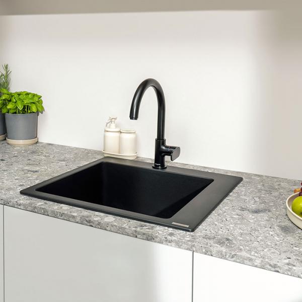hansgrohe Vernis Blend M35 210 k&oslash;kkenarmatur m/svingtud - Mat sort